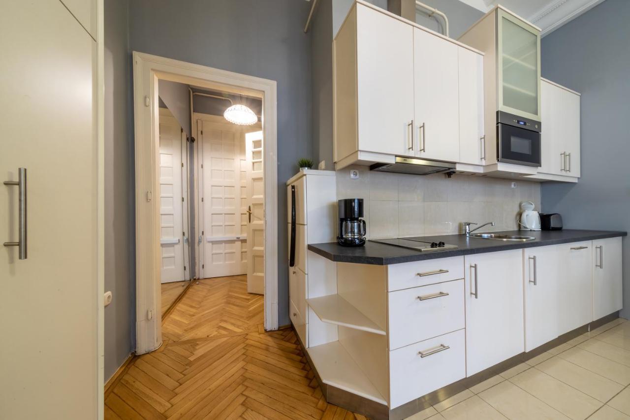 Elisabeth Apartment On Vaci Street Budapest Luaran gambar