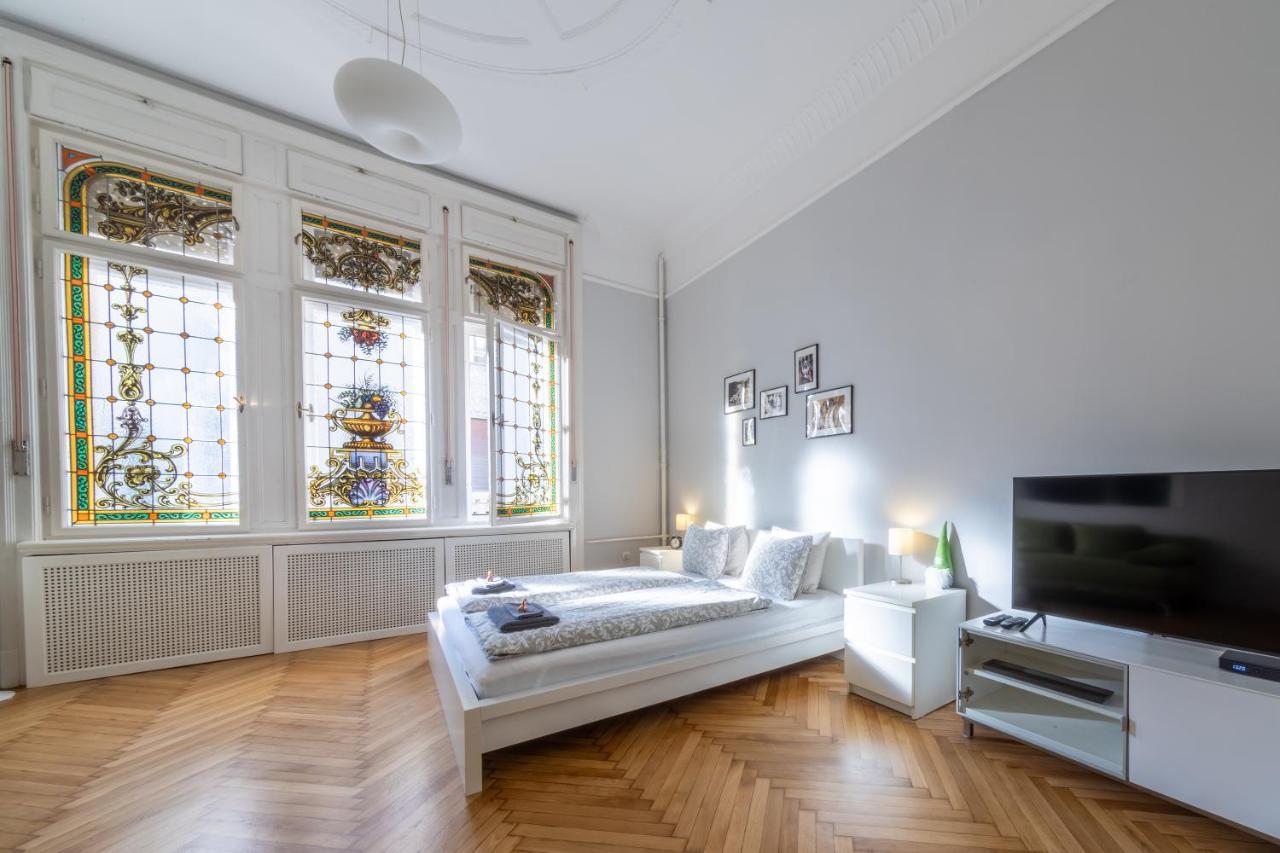 Elisabeth Apartment On Vaci Street Budapest Luaran gambar